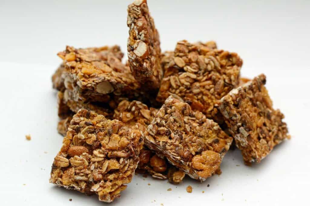 Crunchy granola bars